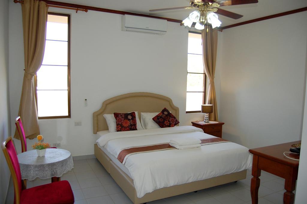 Changthai Comfort Guest House Udon Thani Rum bild